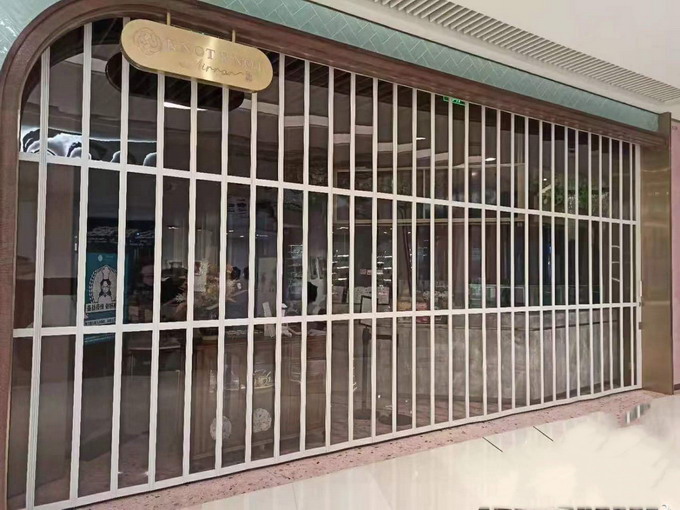 水晶折疊門 (2).jpg 水晶折疊門 (2).jpg